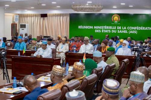 reunion ministerielle de la confederation des etats du sahel aes 3