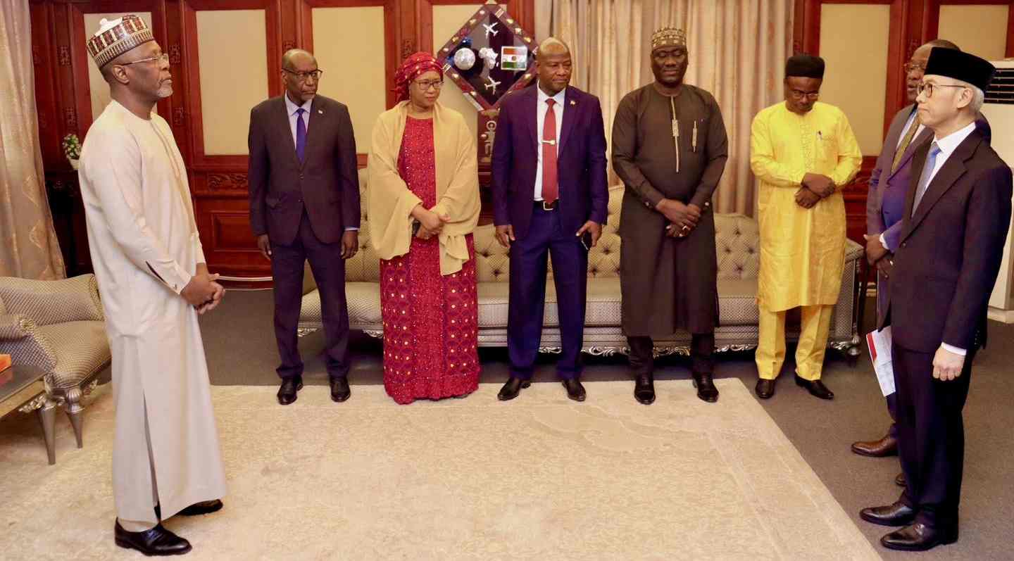 diplomatie nigerienne cinq nouveaux ambassadeurs amorcent leur mission a niamey