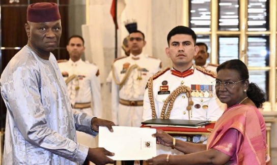 lettres de creance linde accueille le colonel major seidou zada comme ambassadeur du niger 02