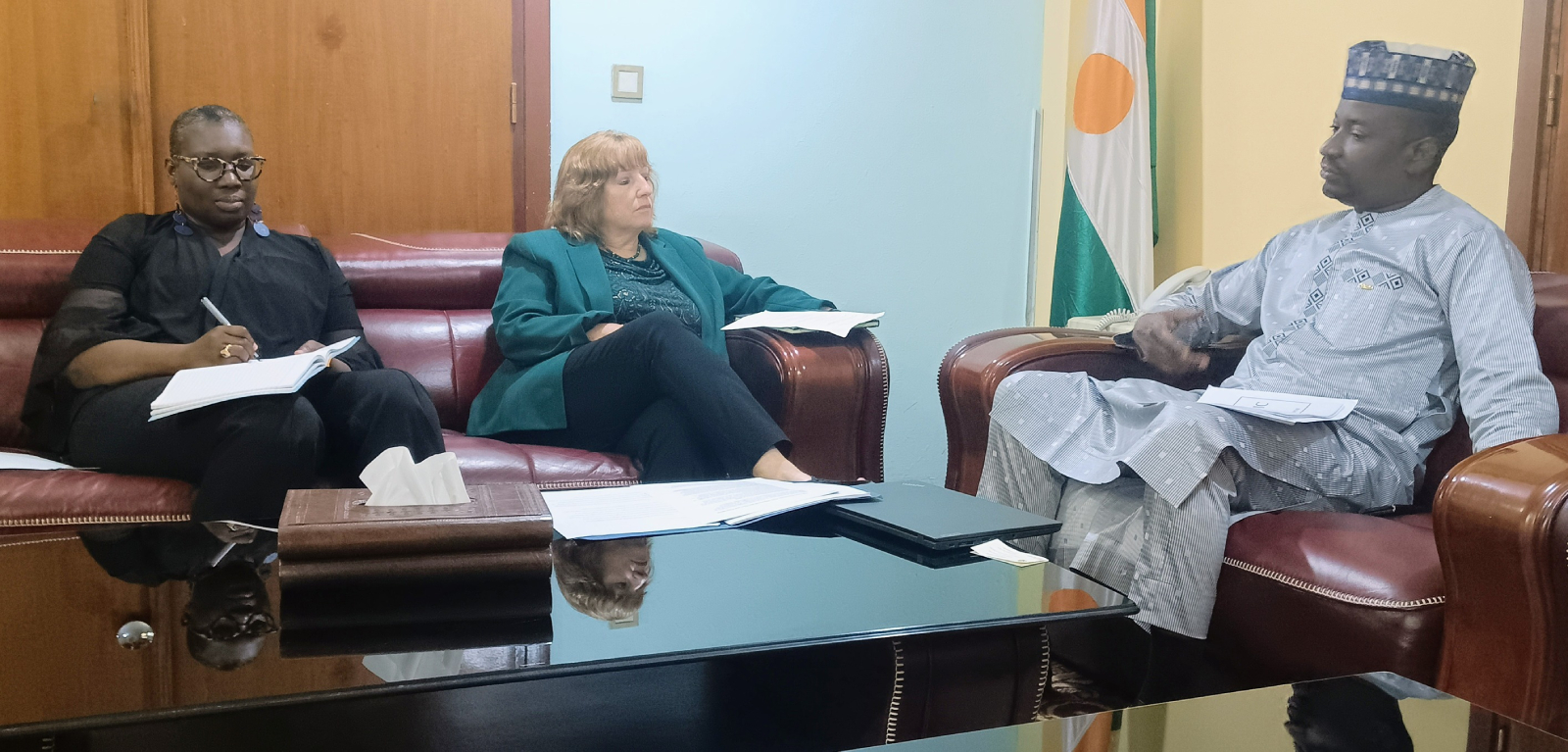 soutien americain au numerique nigerien lambassadrice Fitzgibbon recue par le ministre Adji Aali Salatou