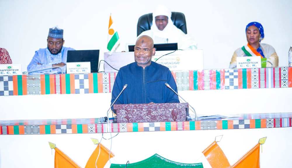 carburant au niger le ministre du petrole dresse letat des lieux devant le ccr
