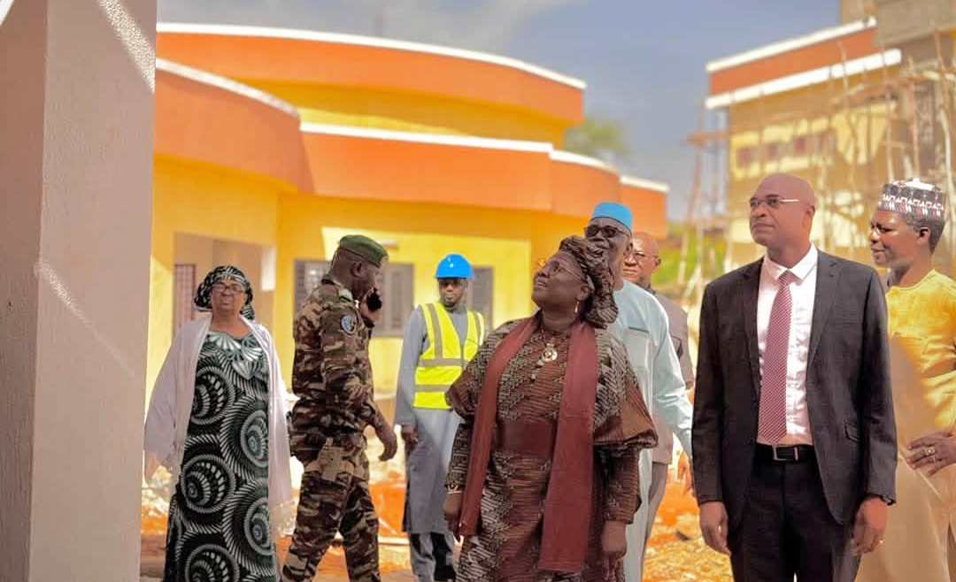 education au niger la ministre de leducation elisabeth sherif fait le point sur le chantier du college scientifique de niamey