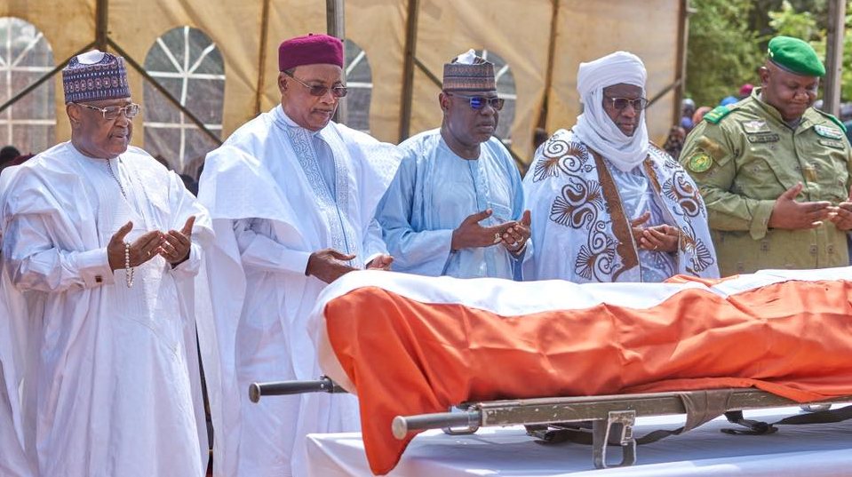 obseques de karidjo mahamadou hommage national a un homme de convictions