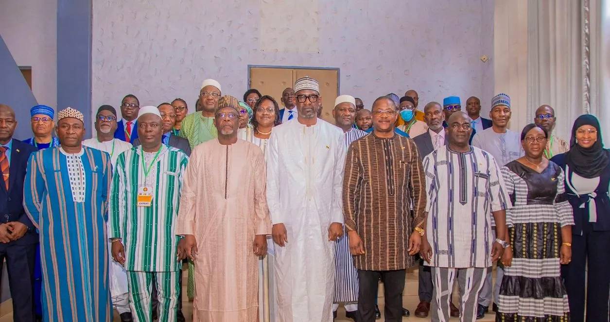 communique de presse reunion des ministres des affaires etrangeres de la confederation des etats du sahel aes sur les formalites de separation de laes de la cedeao