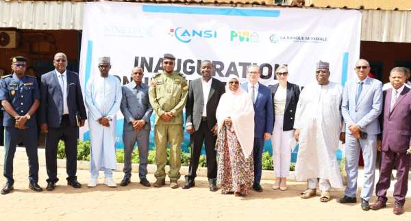 niamey inauguration de la connectivite des mairies pour renforcer les services publics locaux