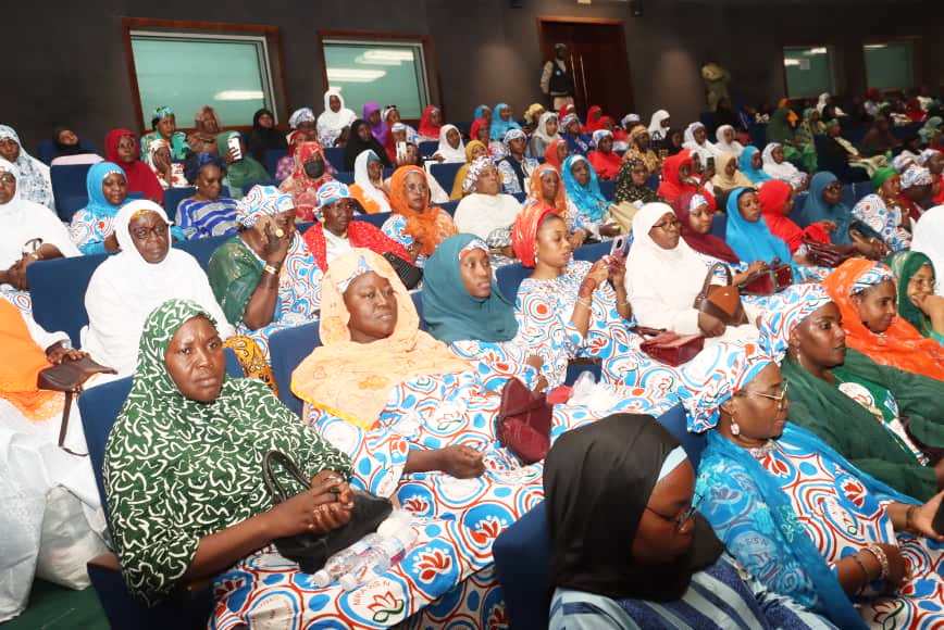 niger ali mahamane lamine zeine rend hommage au role strategique des femmes