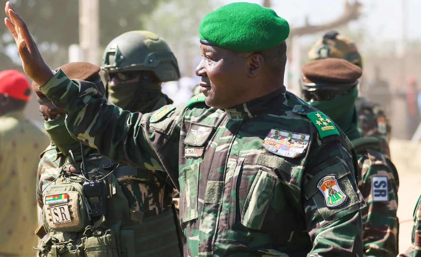 niger le president de la republique chef de letat le general darmee abdourahamane tiani remercie chaleureusement les populations apres sa tournee nationale