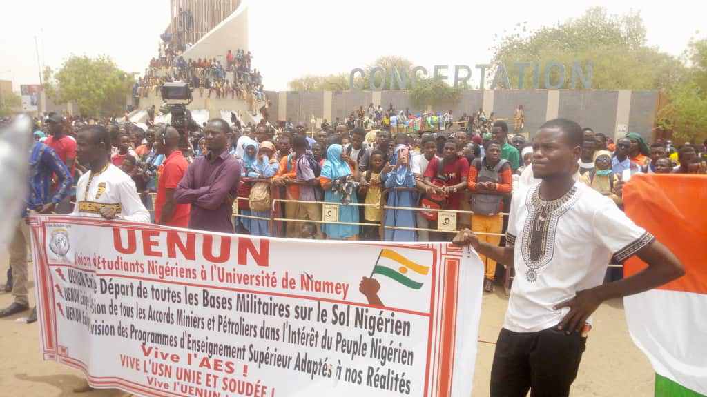 scolaires nigeriens exigent le depart des forces americaines du sol nigerien