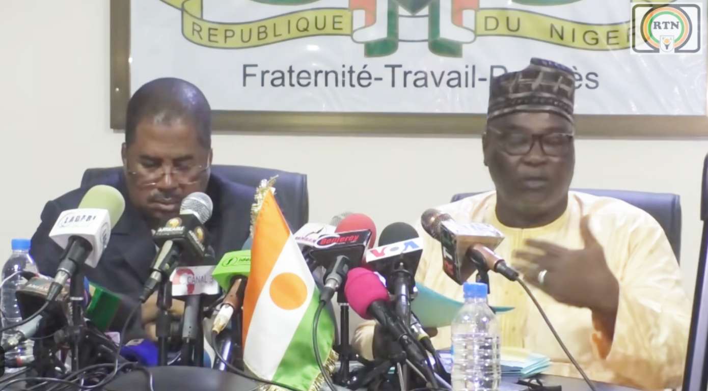 Ministres Petrole Justice du Nigerpoint de presse