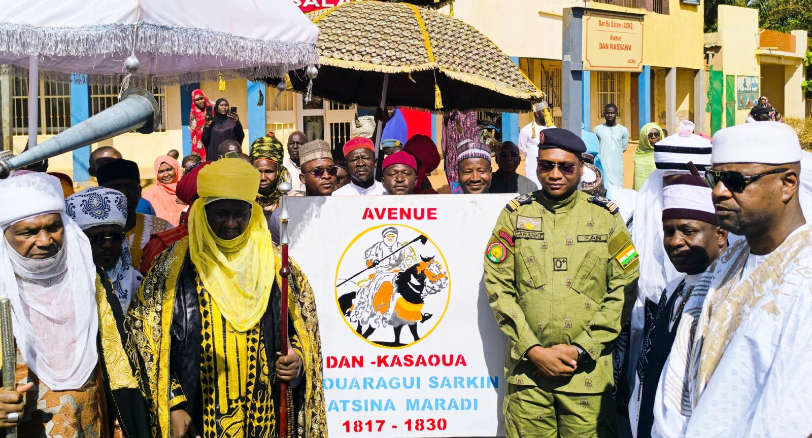 niamey la ville honore sagolo et dan kassawa lors du bapteme de deux nouvelles rues Dankassawa